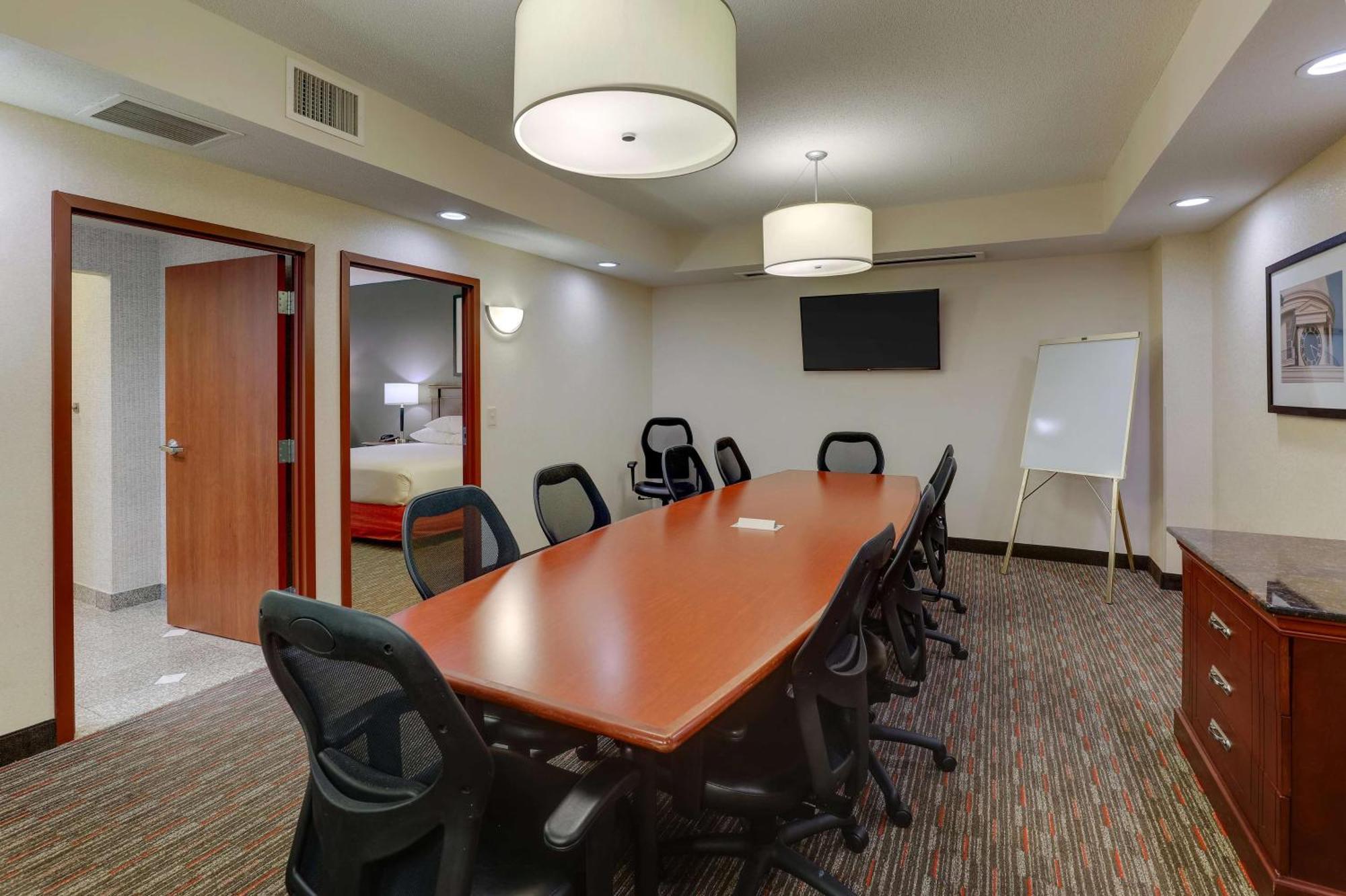 Drury Inn & Suites Montgomery Ngoại thất bức ảnh